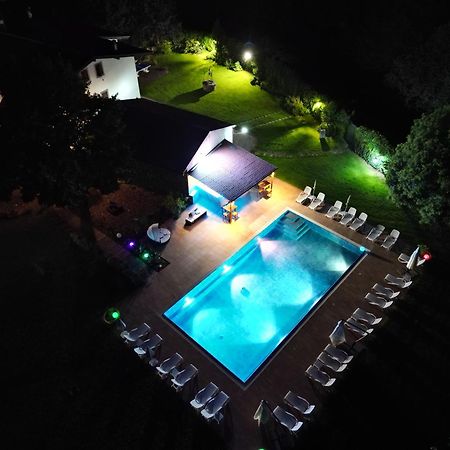 Villa Vitti'S - Verona Est Camping Сан-Мартино-Буон-Альберго Экстерьер фото
